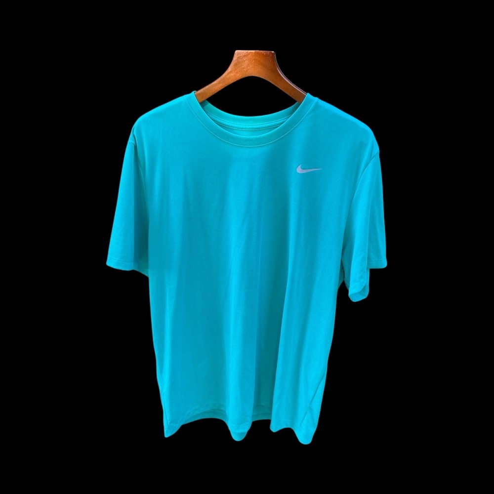 Nike Men's Aqua Short Sleeve Tee